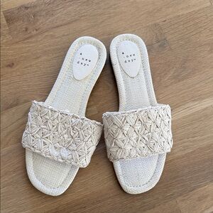 A New Day Women's Tan Woven Slide Sandals